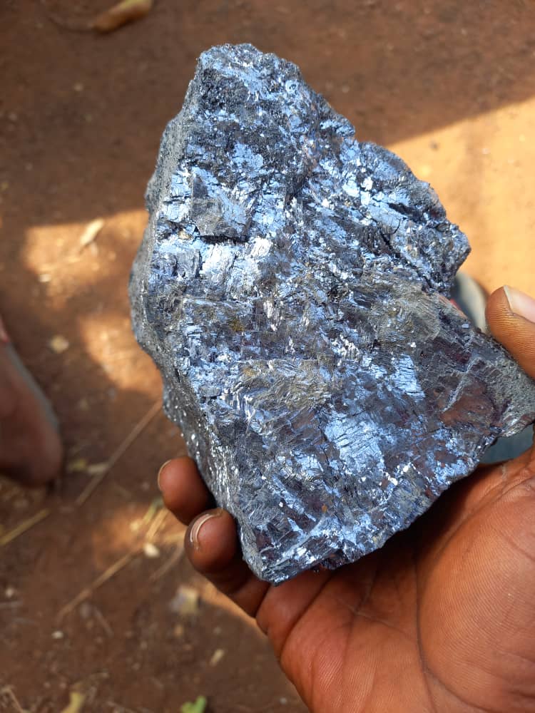 Lead Ore (Galena) – 60% Pb with Silver